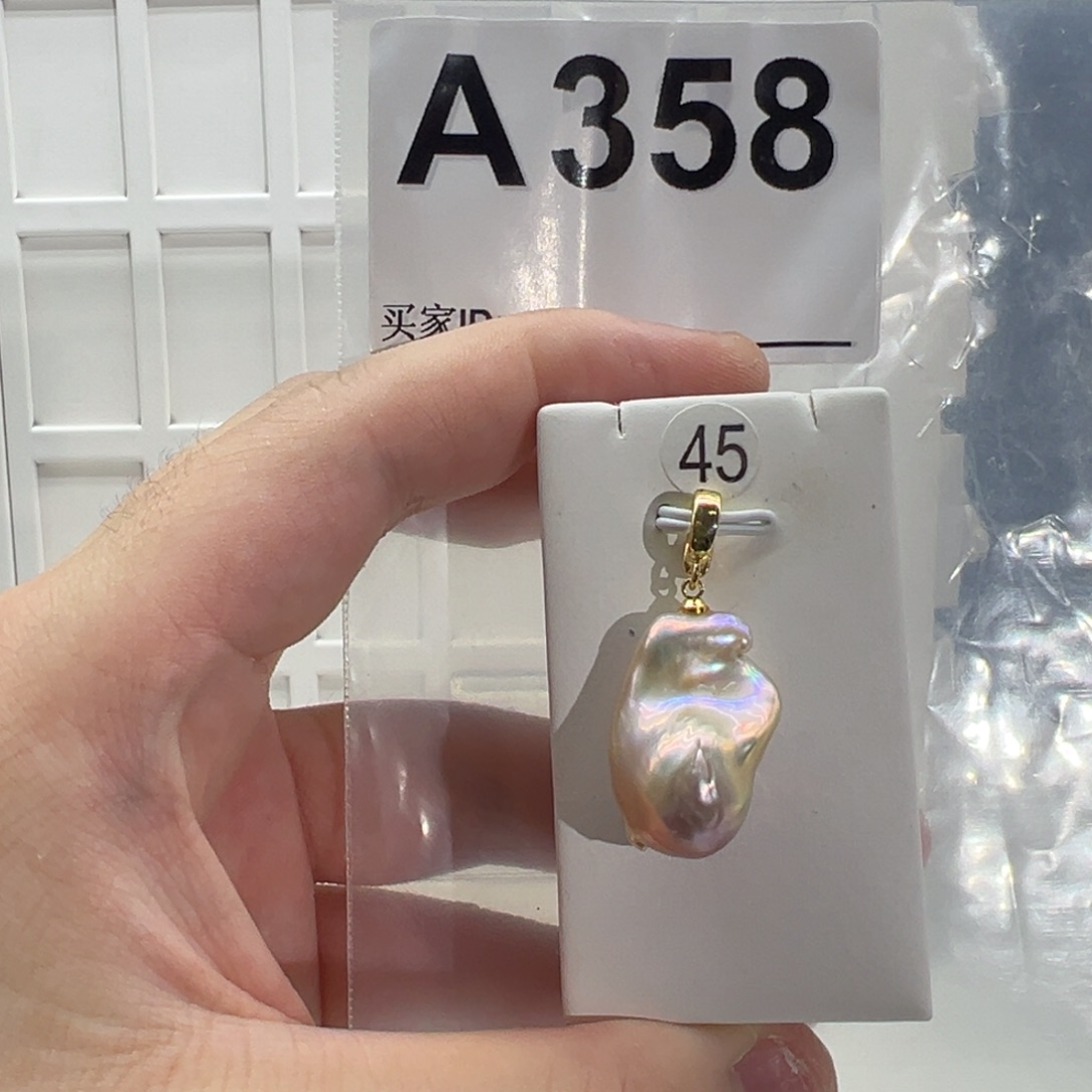 合金淡水珍珠颈饰