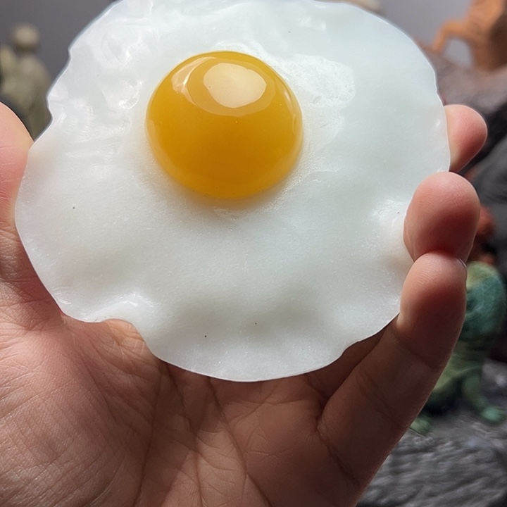 辽宁石荷包蛋摆件