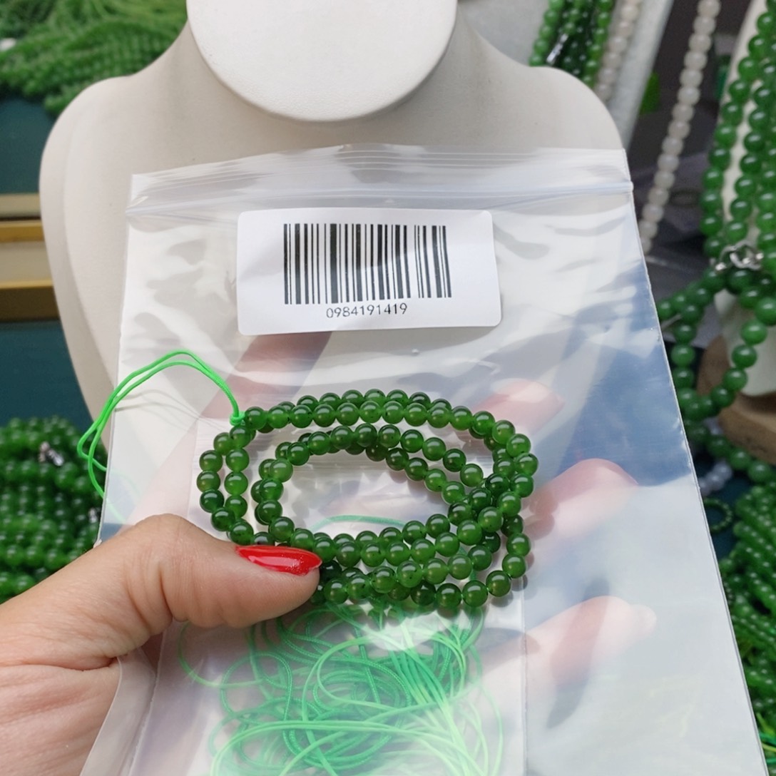 和田玉（碧玉）颈饰未镶嵌树**儿5