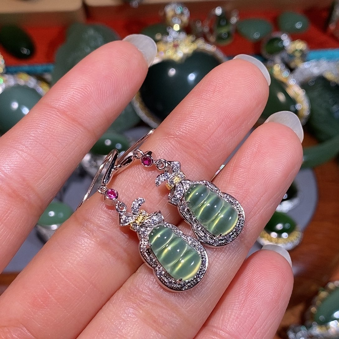 和田玉（碧玉）银S925镶嵌耳饰