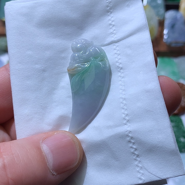 翡翠颈饰未镶嵌挂件