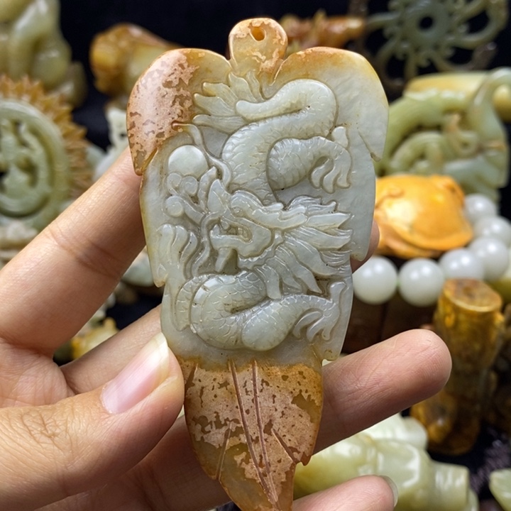 蛇纹石玉颈饰未镶嵌20