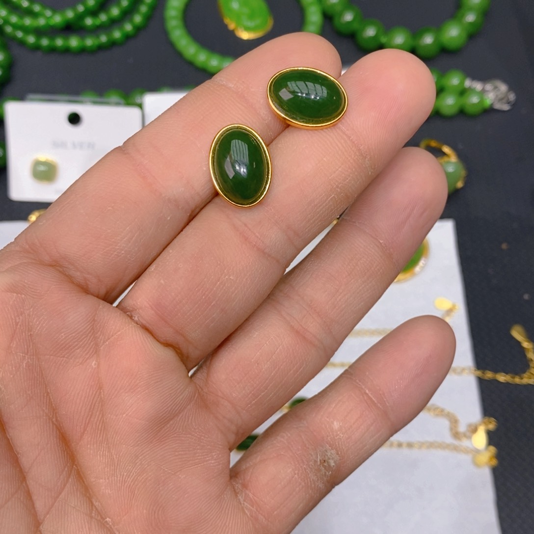 和田玉（碧玉）颈饰银S925镀金镶嵌