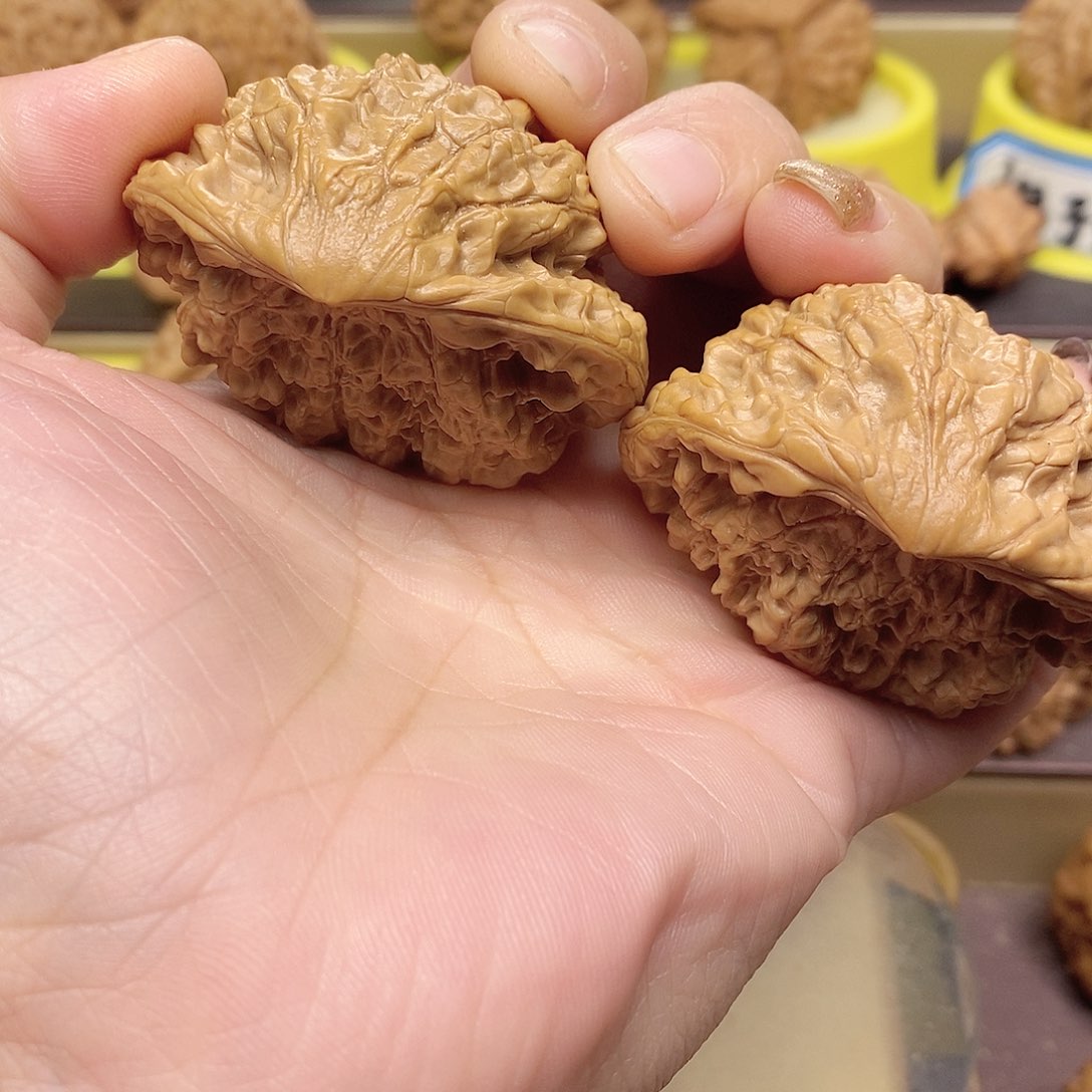 文玩核桃吊坠蛇王50