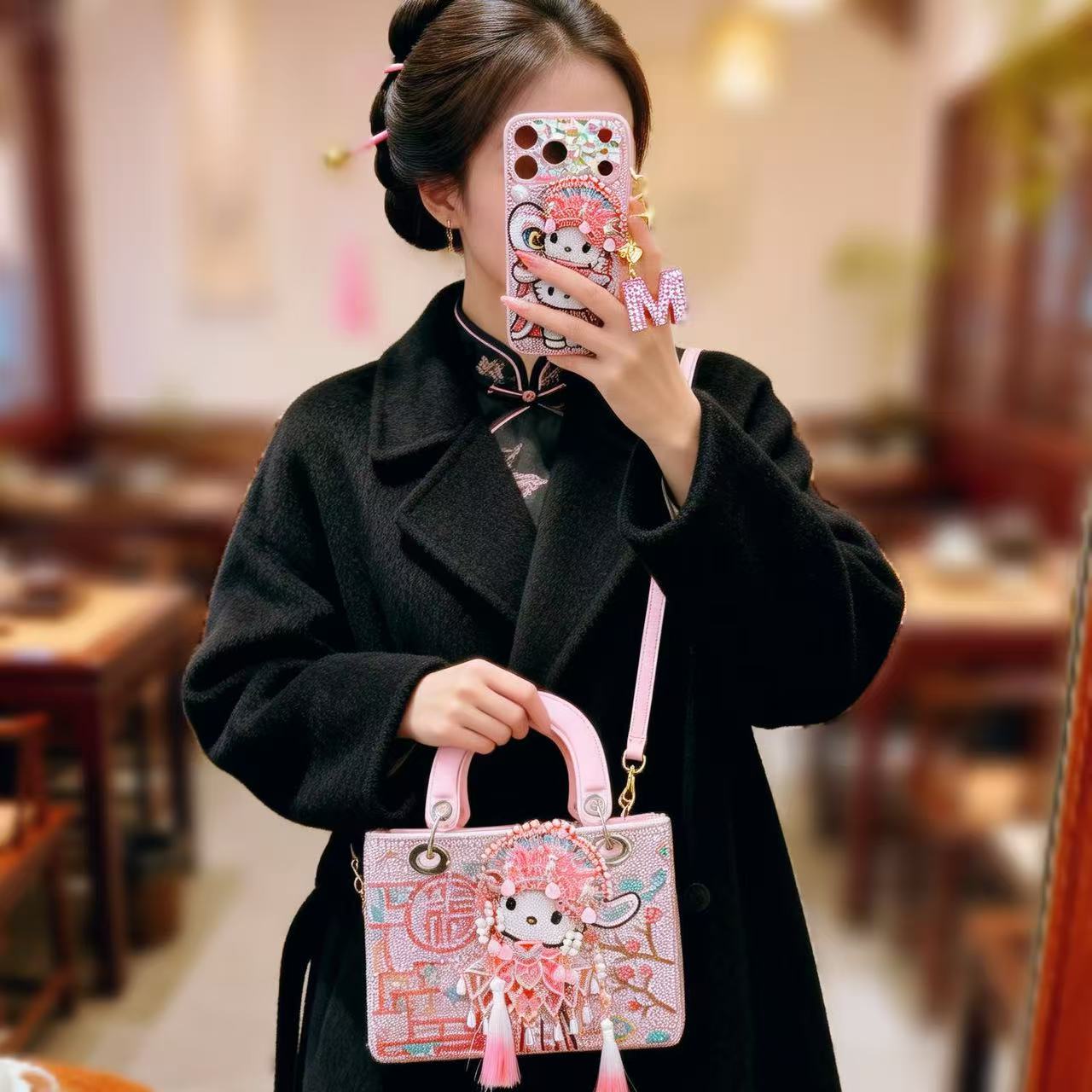 新年格格吉祥手工镶钻包包