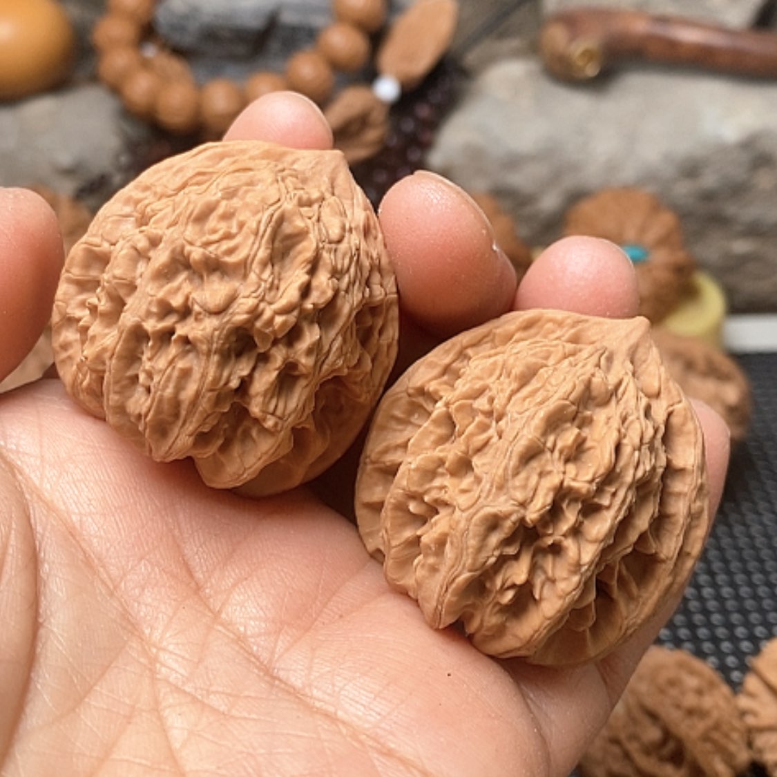 【闪购商品】文玩核桃把件霞云岭