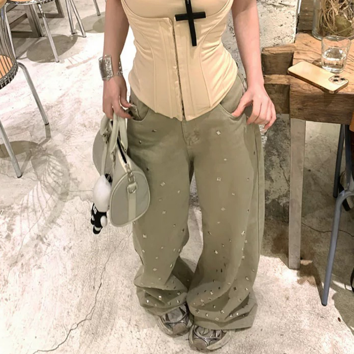 独特烫钻 牛仔裤