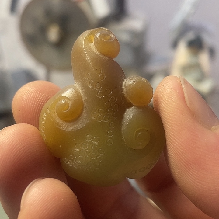 和田玉未镶嵌珠宝奇石