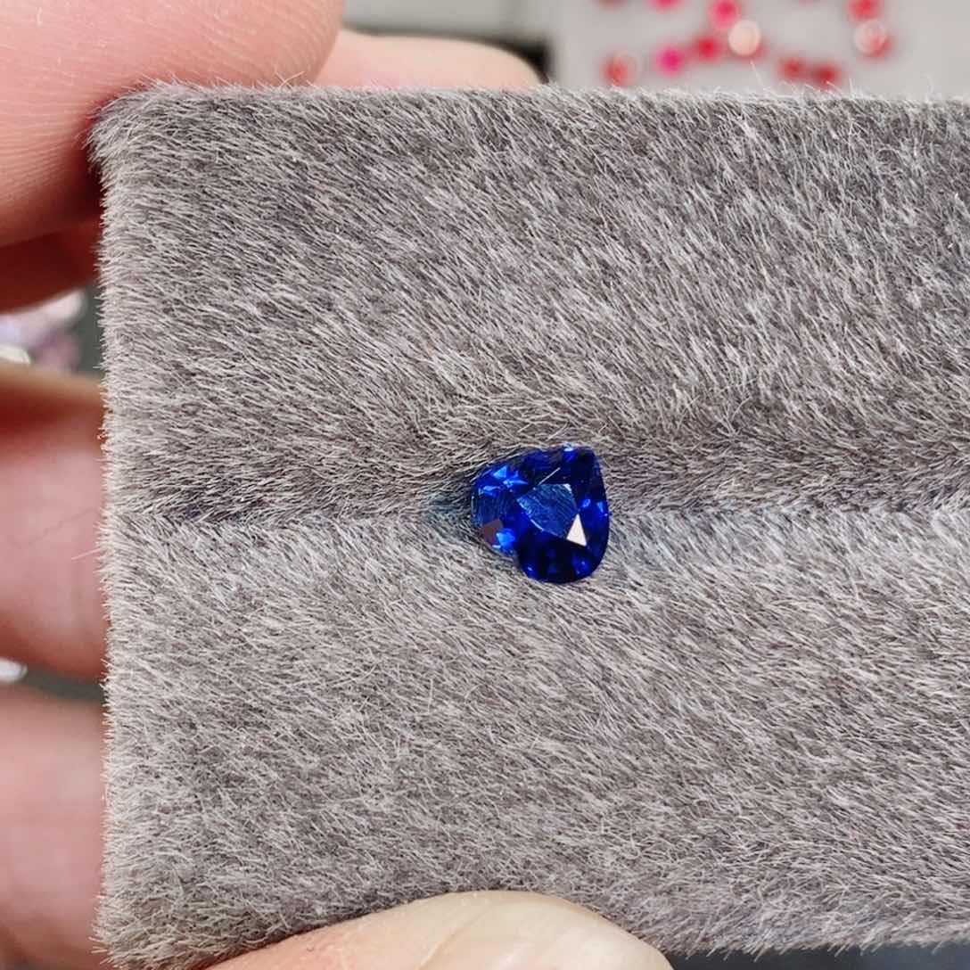 蓝宝石裸石未镶嵌1.08ct 皇家蓝蓝宝石斯里兰卡