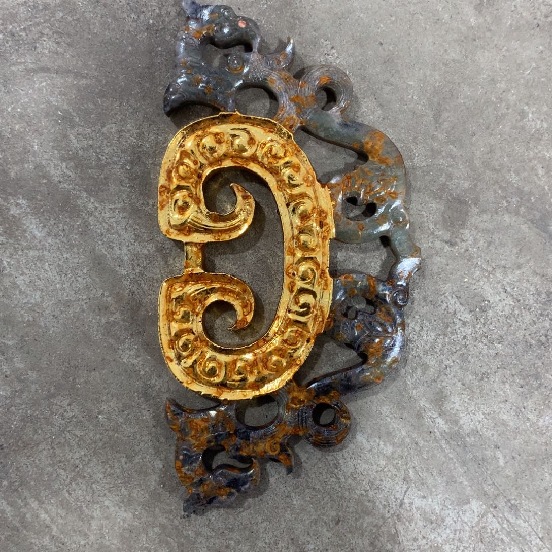 透闪石质玉未镶嵌挂件