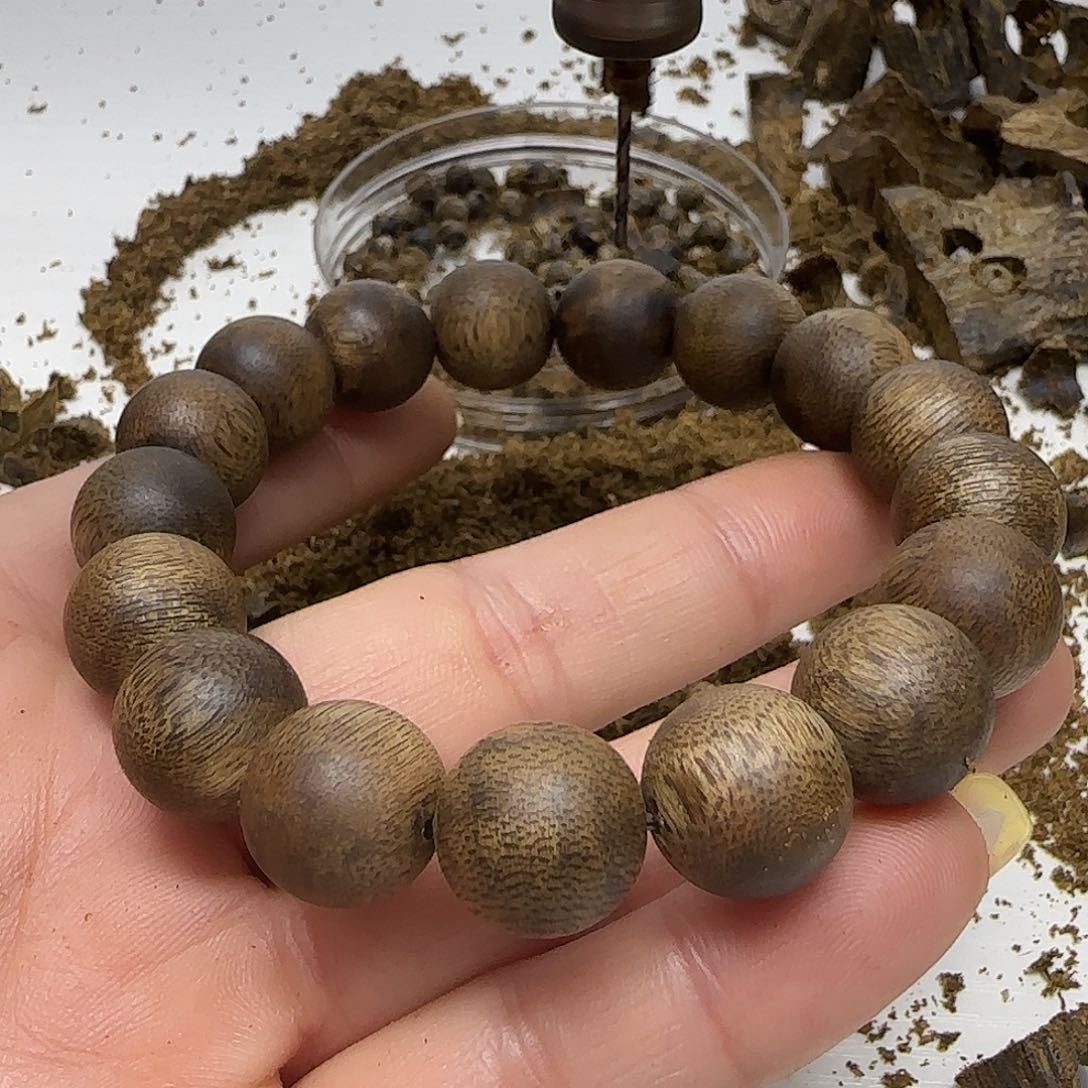 沉香木手串绿棋楠沉香1.3单圈1 3克