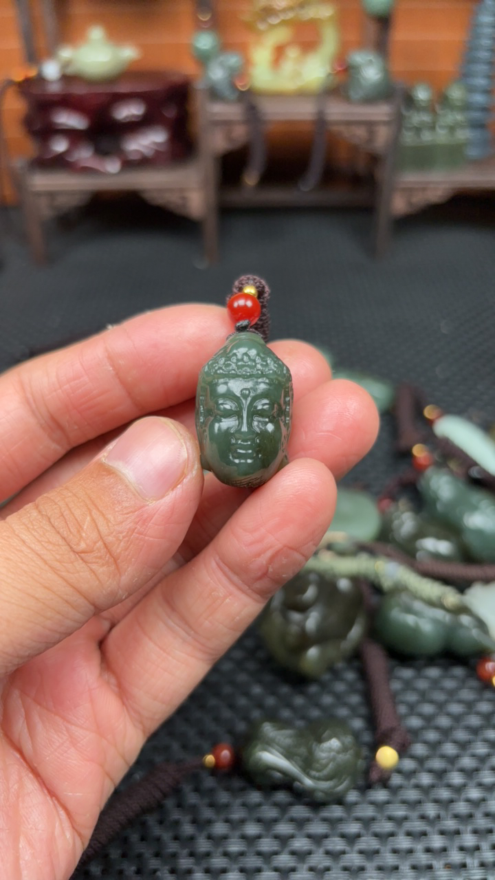 保真和田玉佛魔一念时尚吊坠百搭精雕拍一发一手工精致气质