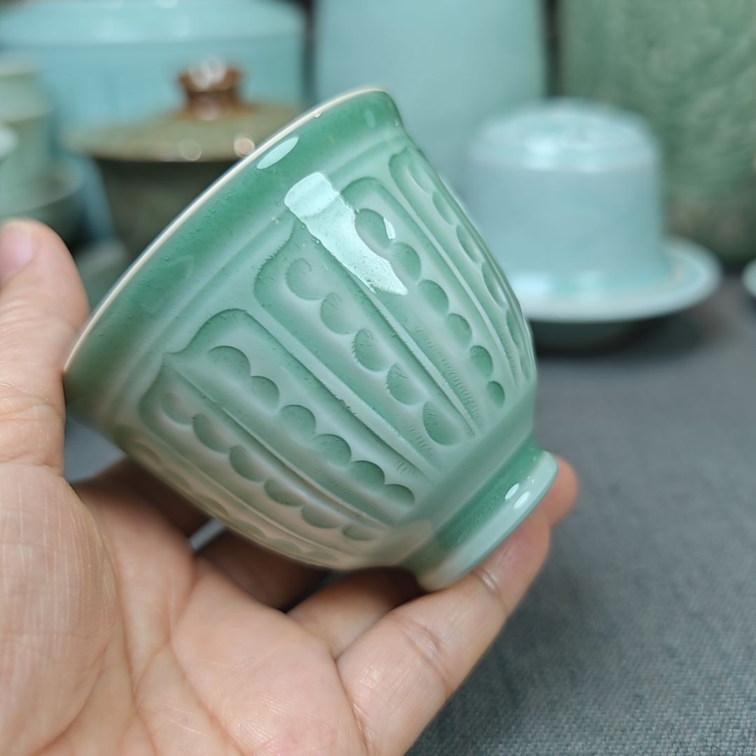 鲜碧釉全手工主人杯蕉叶纹