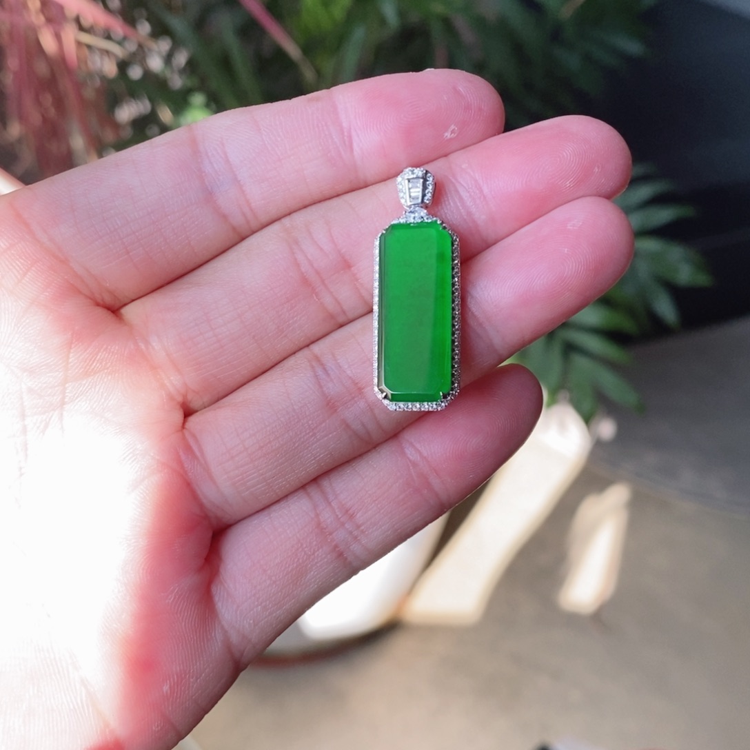 翡翠9K金镶嵌吊坠(不含链)无事牌