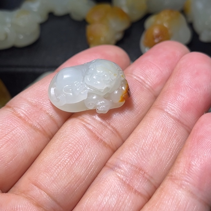 和田玉颈饰未镶嵌邢*林