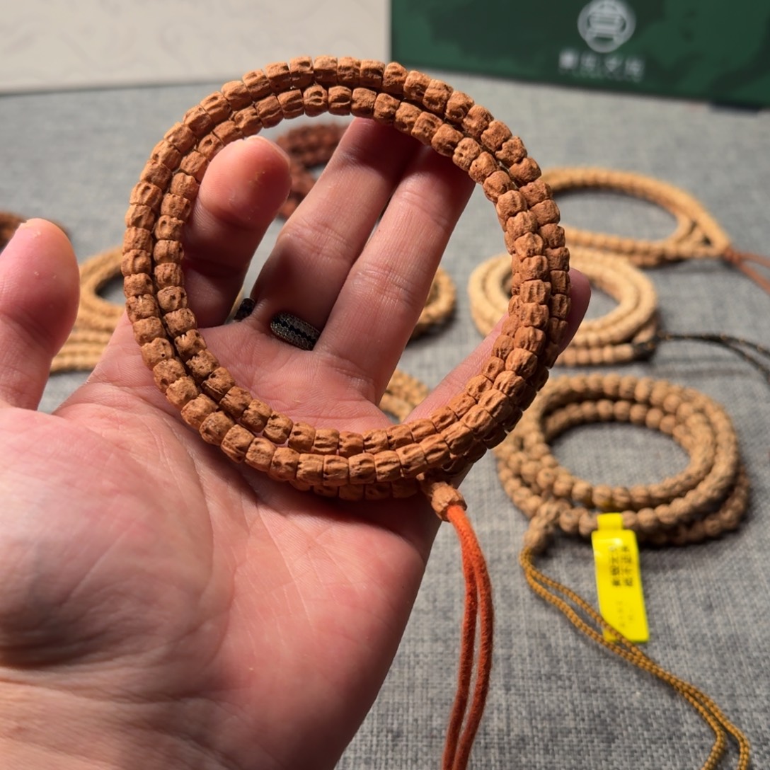 夏***屋柏香籽/百香籽手串