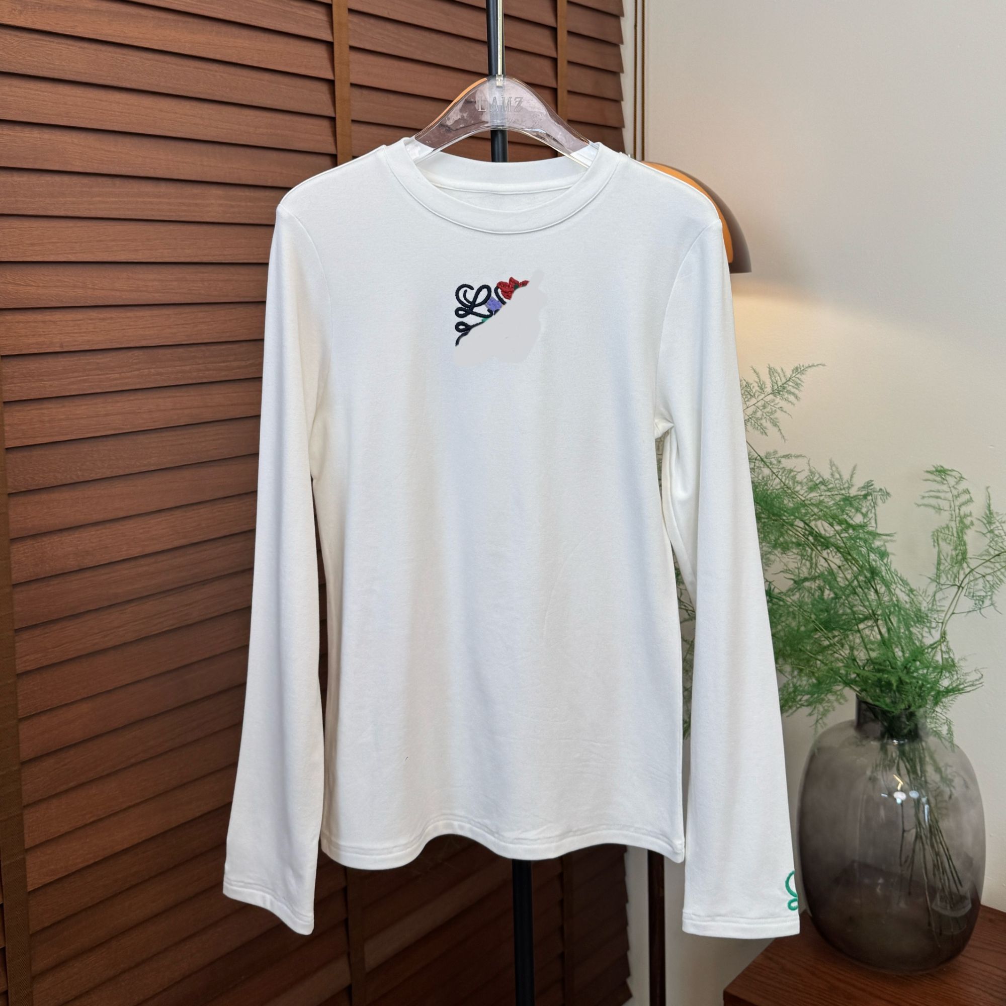  冬款彩色刺绣时尚加绒百搭长袖打底T恤女 MM0801CX