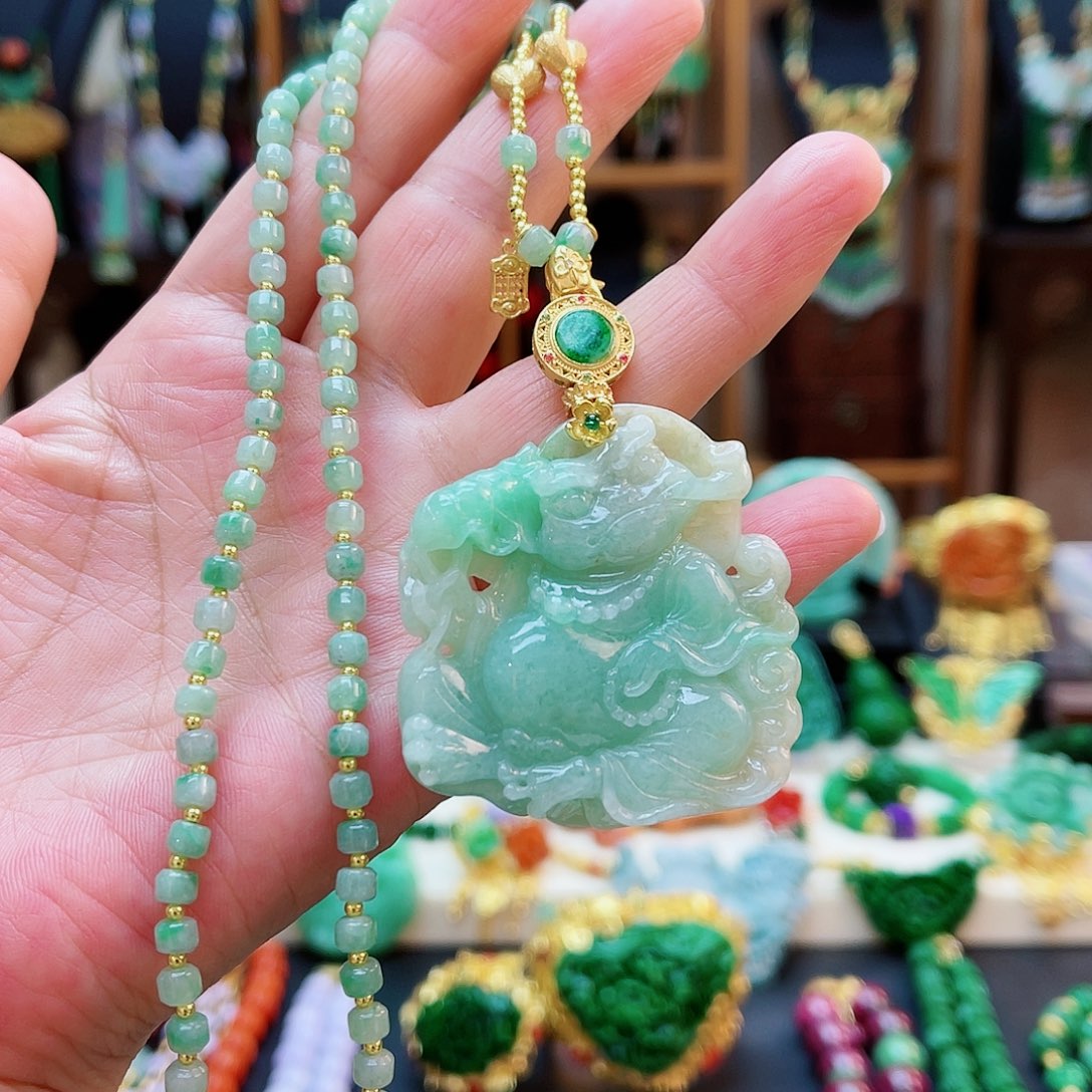 翡翠未镶嵌颈饰48小时鉴赏期