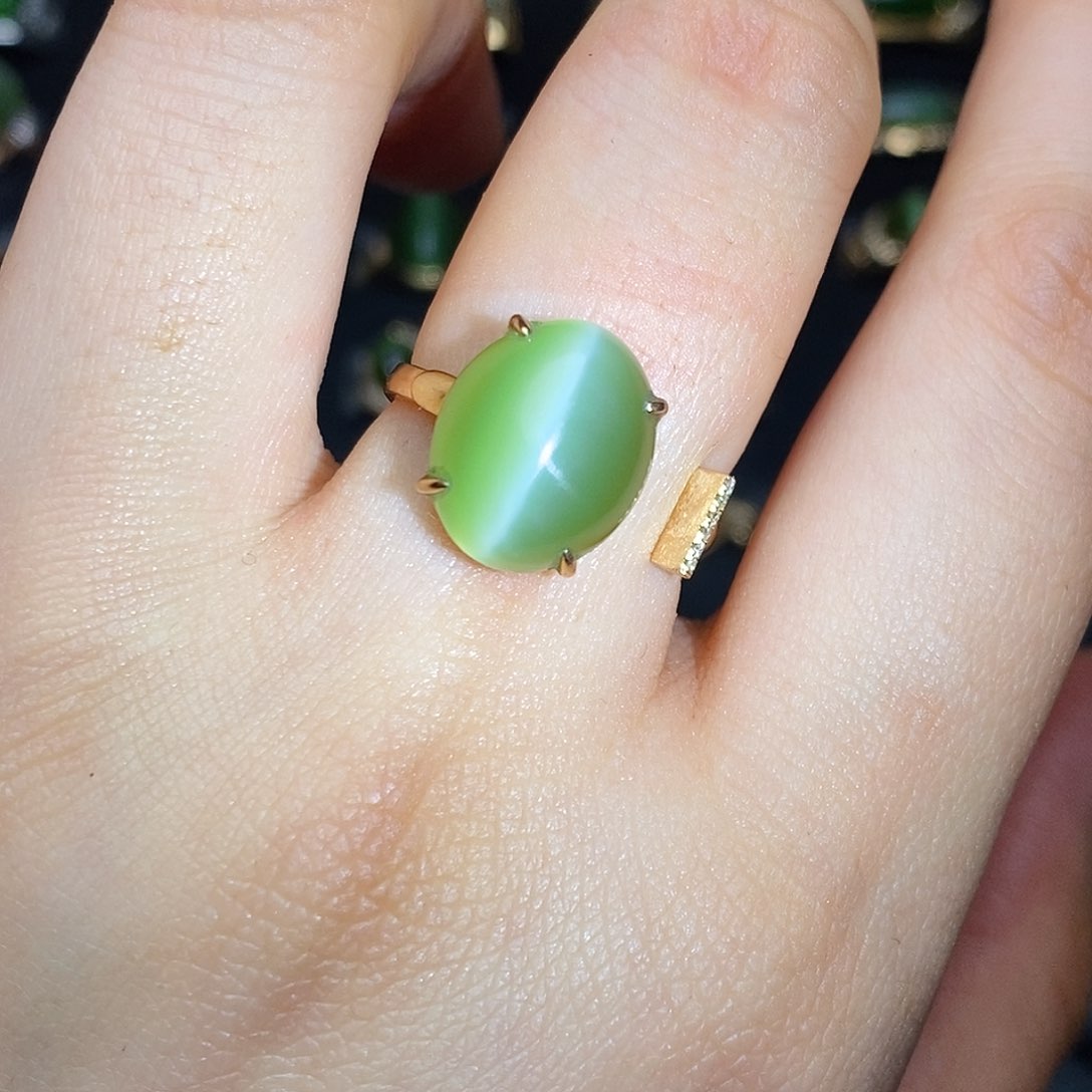 和田玉（碧玉）戒指18K金镶嵌