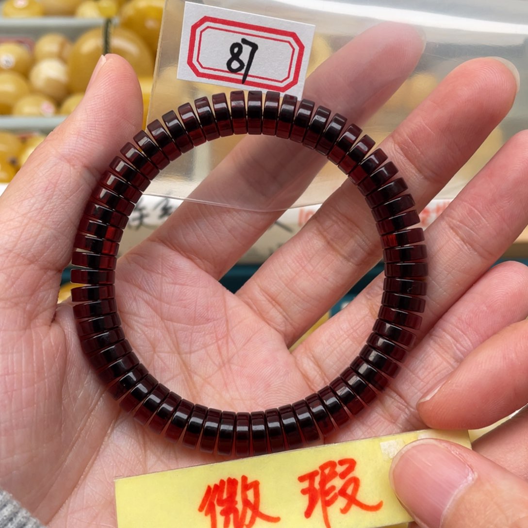 蜜蜡裸石未镶嵌铁***兄8+血珀手串