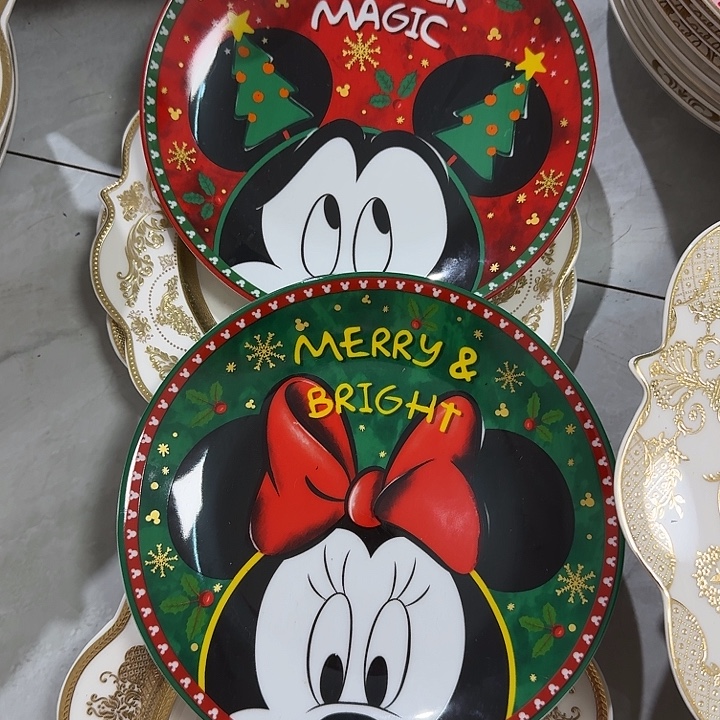 蘑****瓷7.5英寸浅盘2个微瑕款