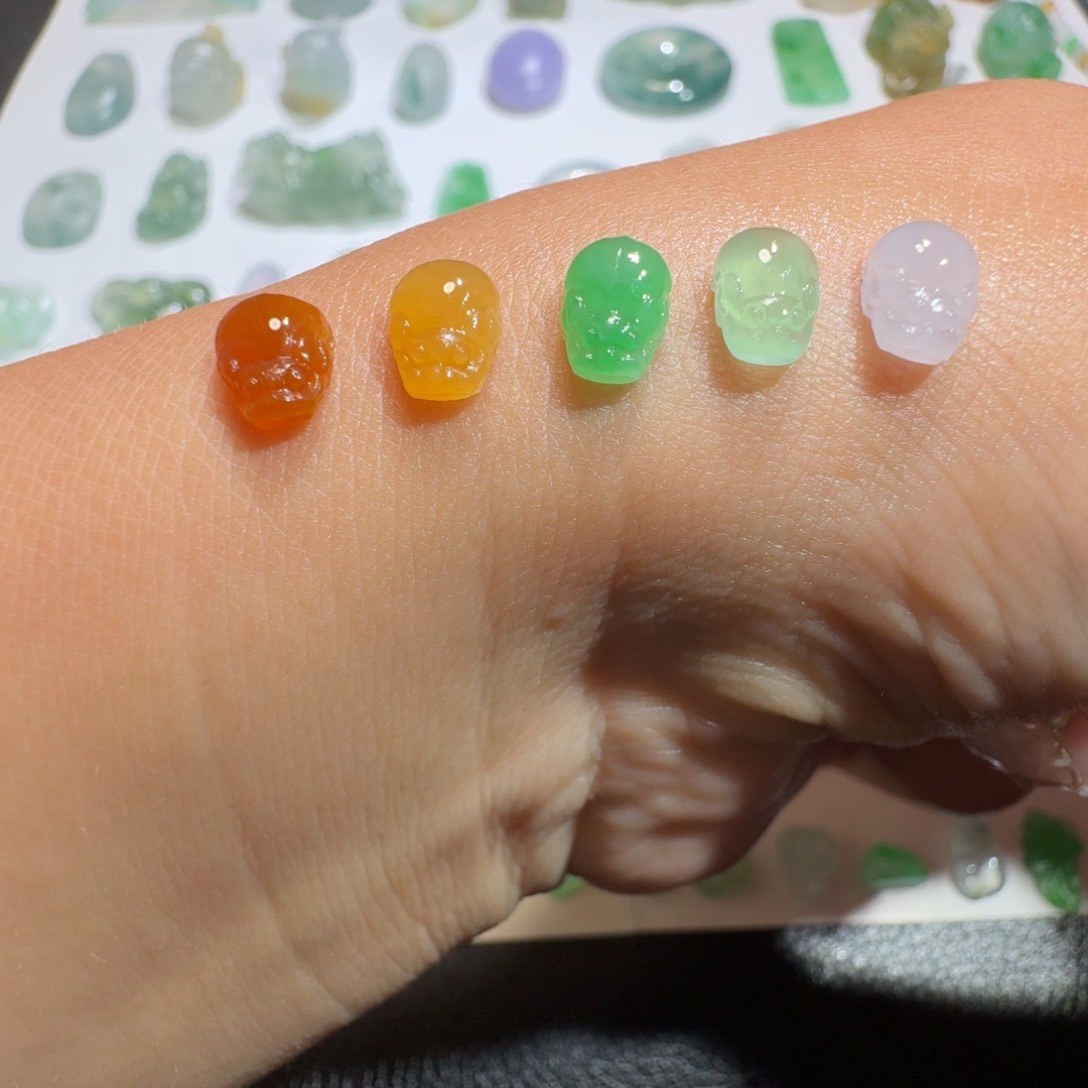 定制翡翠未镶嵌S****y冰五彩貔貅