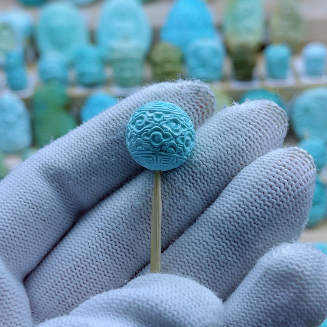 绿松石未镶嵌珠宝奇石