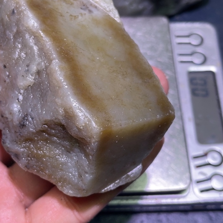 和田玉（糖玉）未镶嵌珠宝半成品