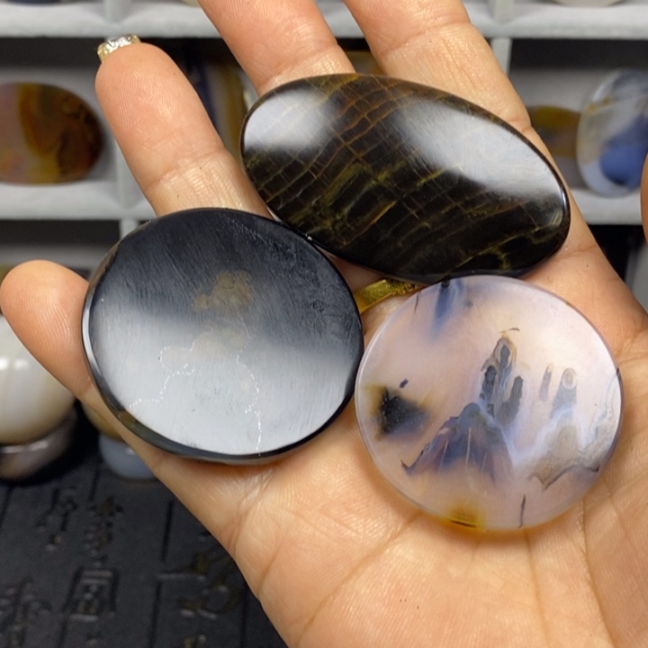 雪***舞玛瑙/玉髓未镶嵌颈饰