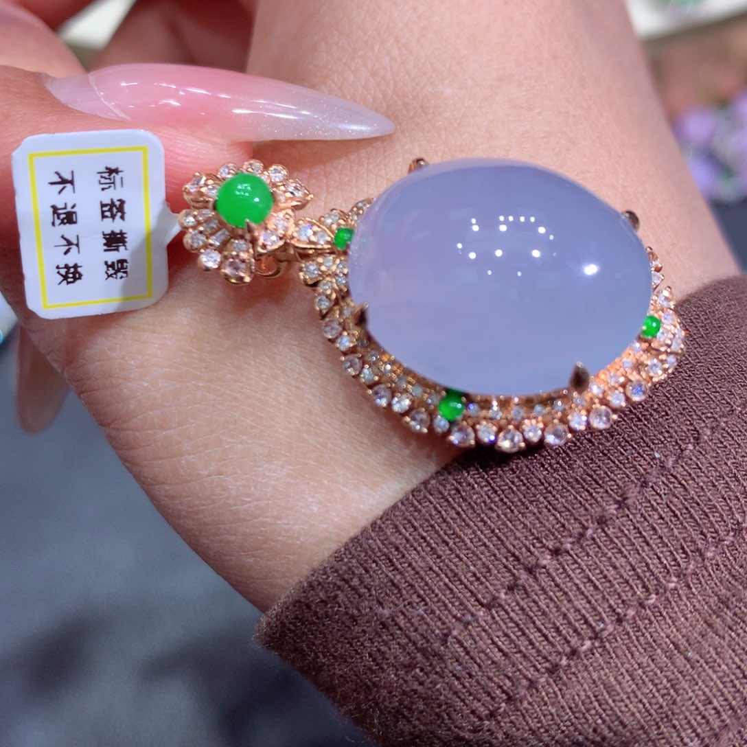 翡翠吊坠(赠链)18K金镶嵌