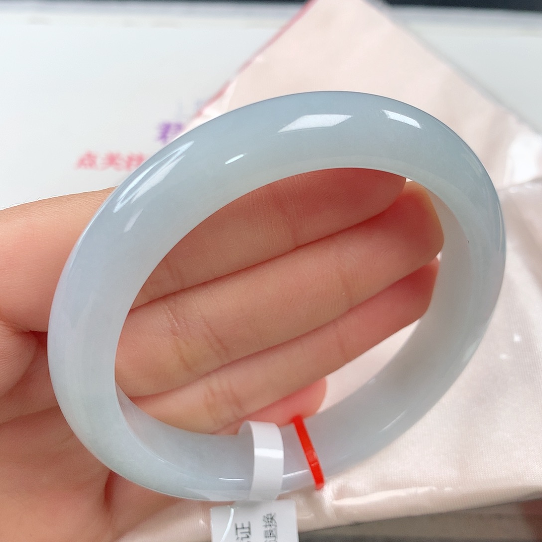 翡翠手镯未镶嵌 正圈①②⑦