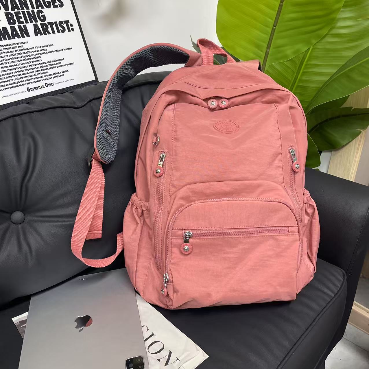 新夏韩版大容量旅行包休闲男女款学院风运动风背包简约防水双肩包