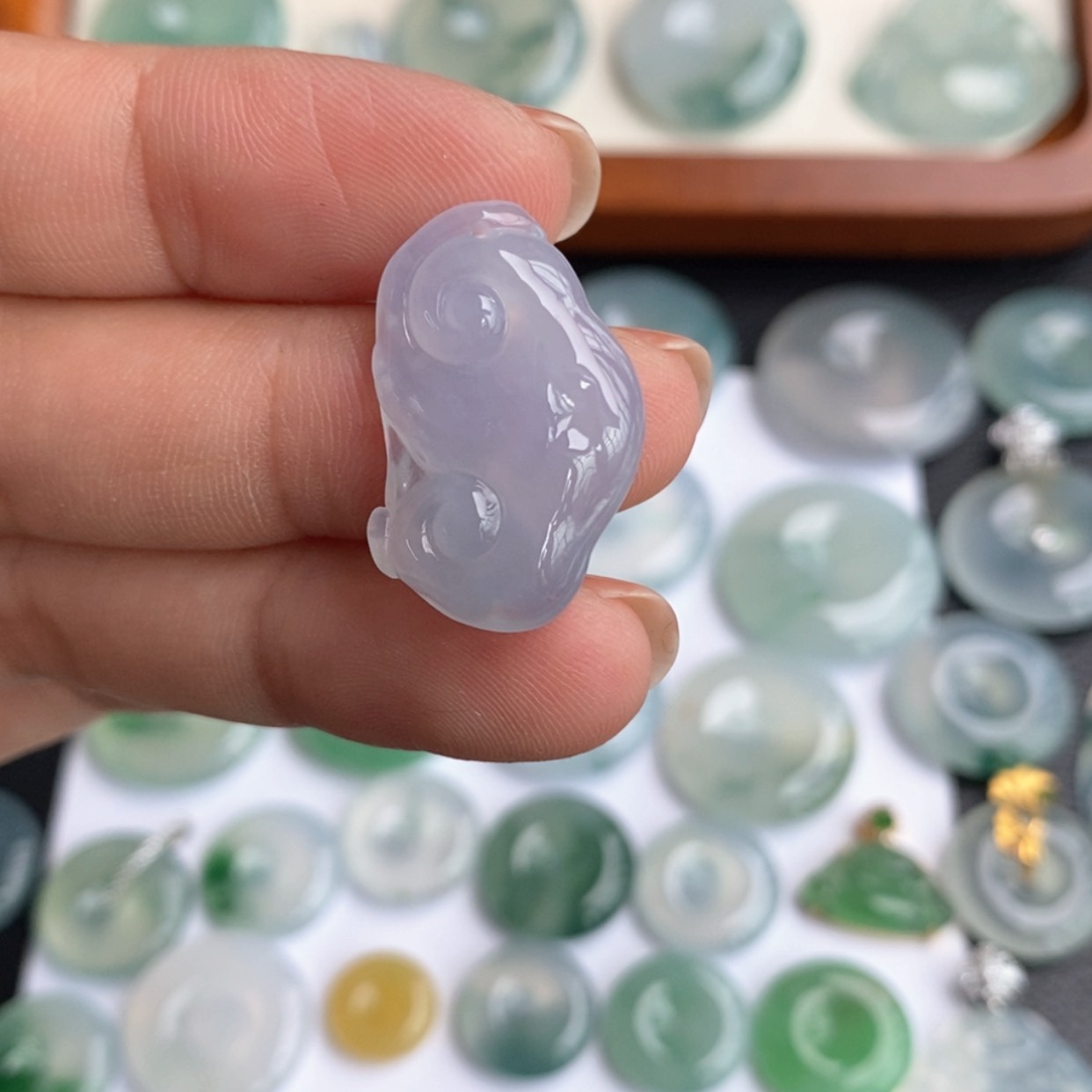 【闪购商品】翡翠未镶嵌颈饰冰紫灵芝如意
