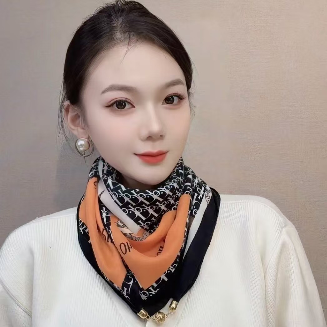 方巾丝巾女新款磁吸扣护颈小围巾女秋冬季棉麻脖子围脖春秋女士