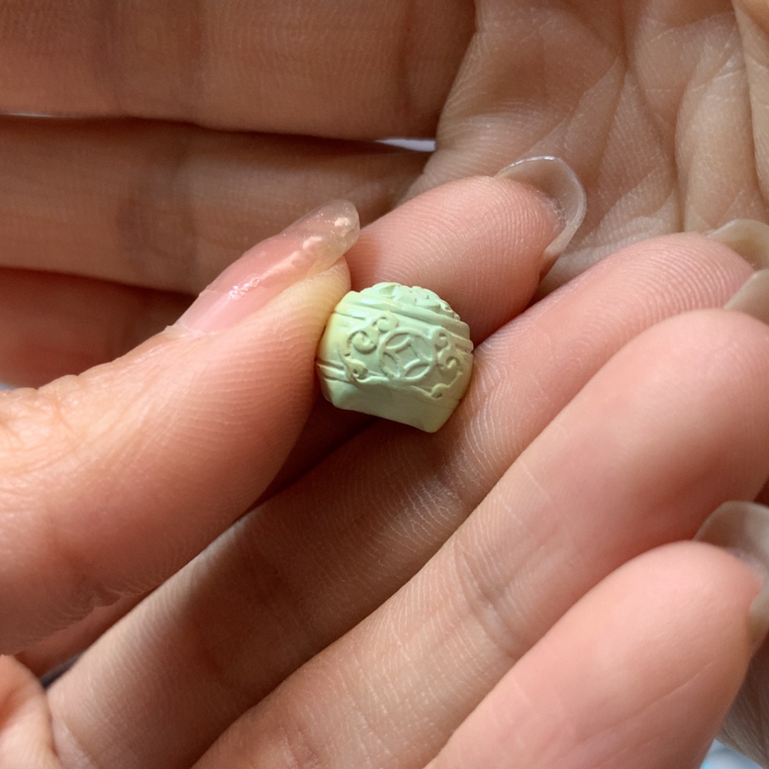 绿松石配饰未镶嵌