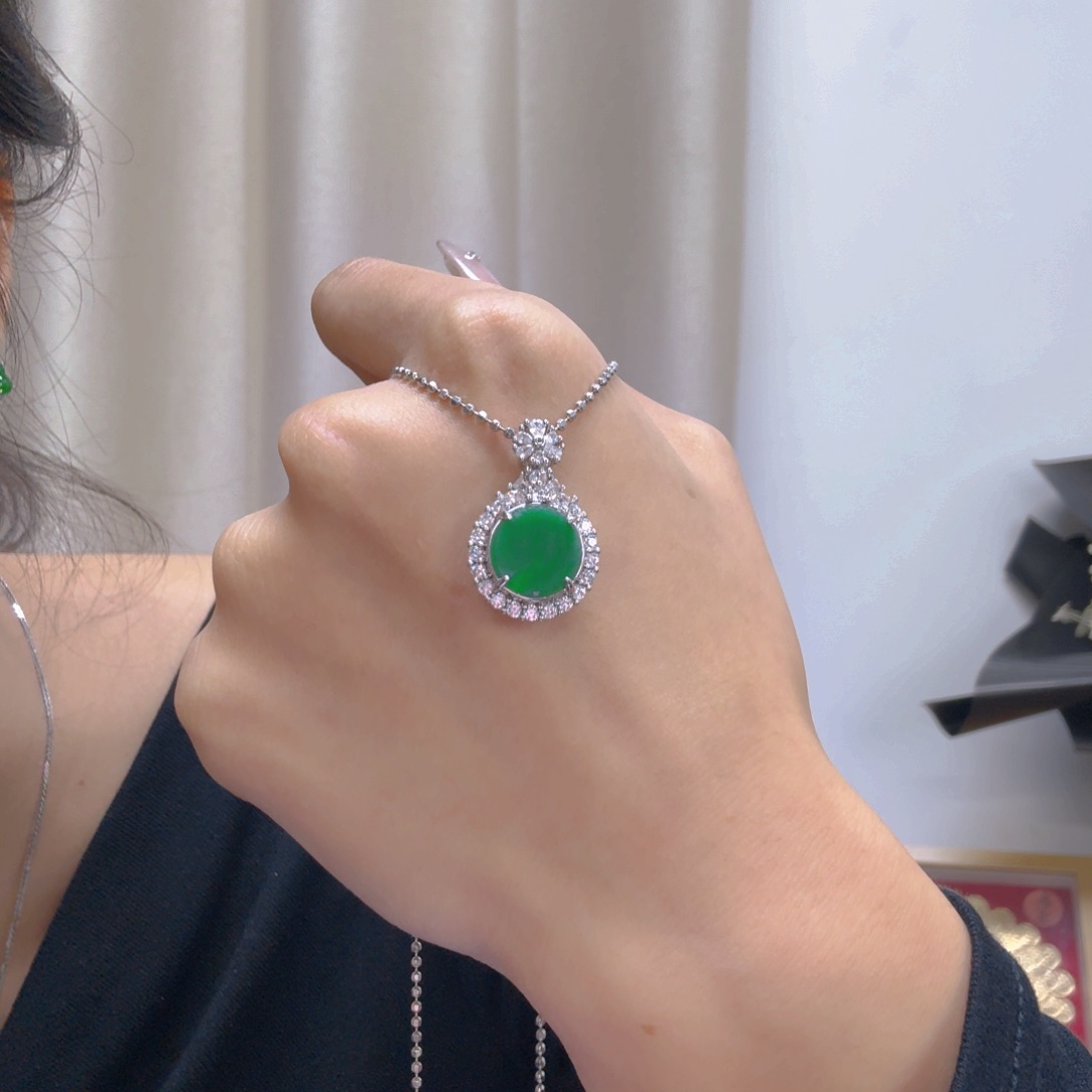 翡翠吊坠(不含链)未镶嵌