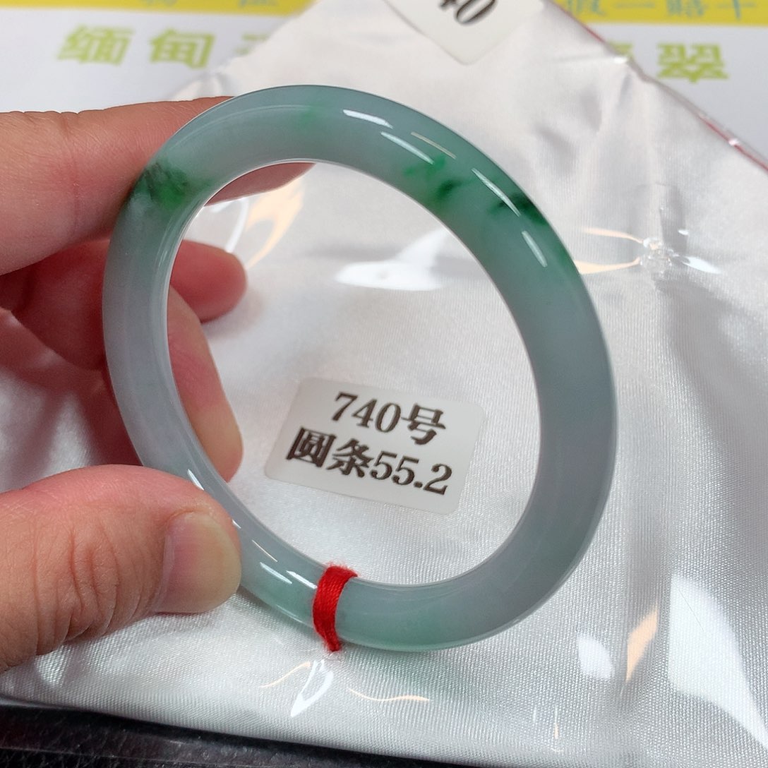 【闪购商品】未镶嵌手镯翡翠740号