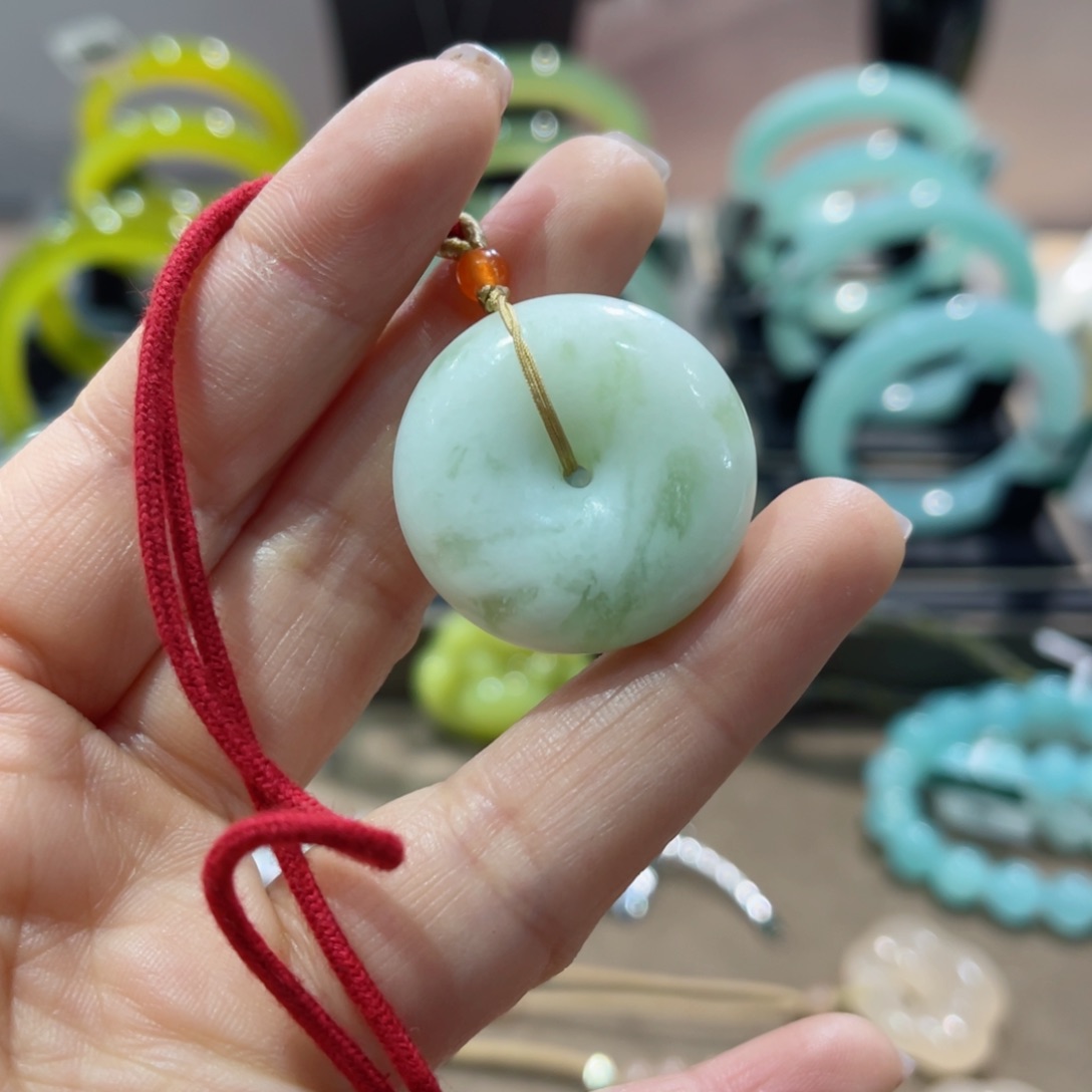 岫玉手镯未镶嵌手镯