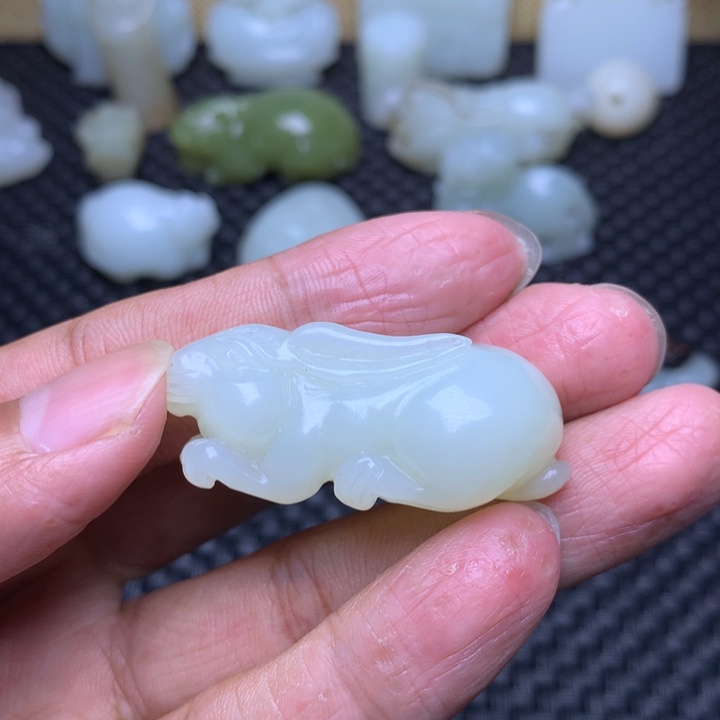 和田玉未镶嵌挂件