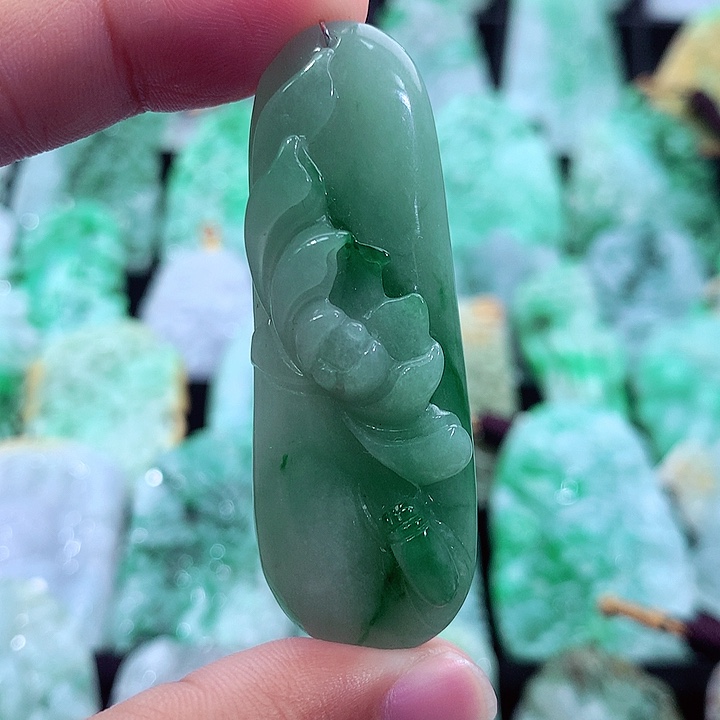 翡翠未镶嵌吊坠(不含链)