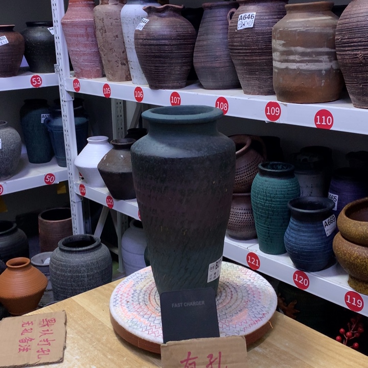 【闪购商品】红陶瑕疵底部有孔