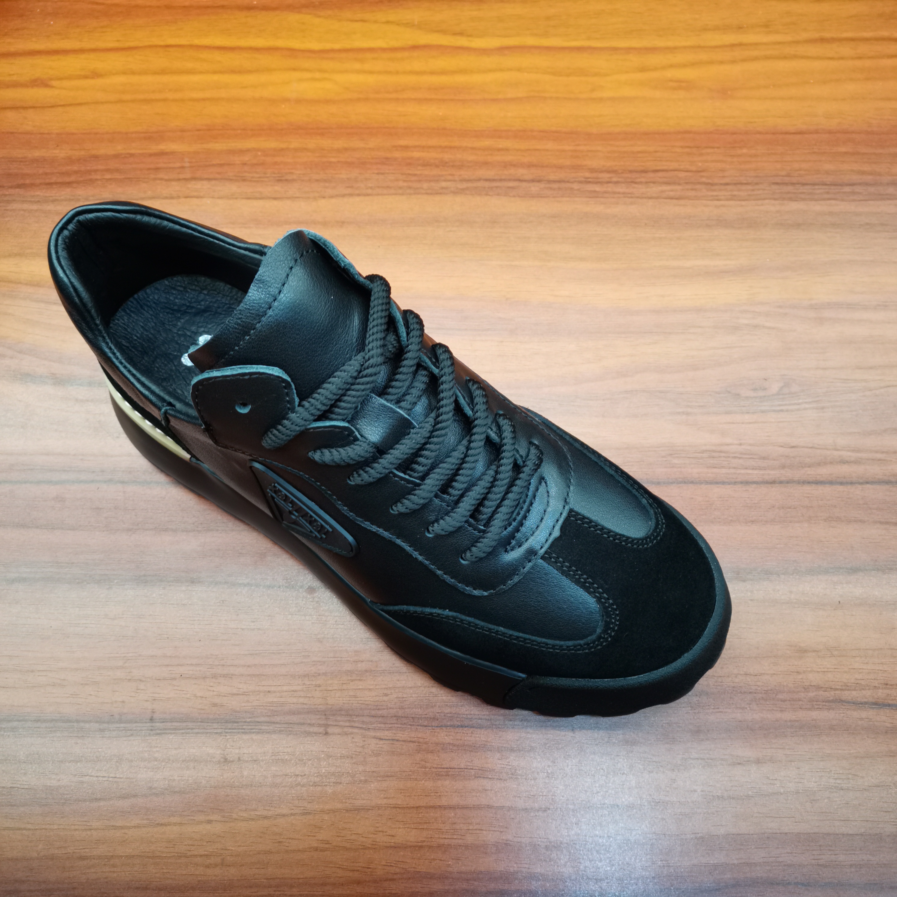 广州时尚爆款男鞋，头层牛皮搭配翻毛（单鞋）皮鞋码下单3056-1