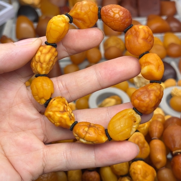 琥珀未镶嵌裸石天然蜜蜡手串