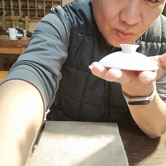 亲***豆天然老黑釉斗笠盏