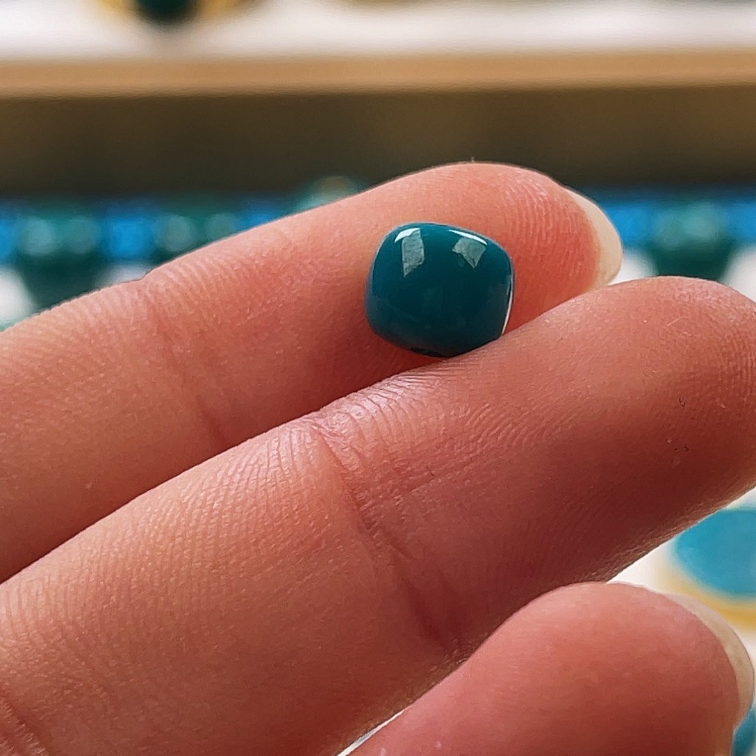 绿松石未镶嵌把件