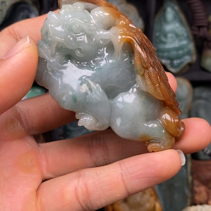 翡翠未镶嵌颈饰天然翡翠飞天貔貅摆件