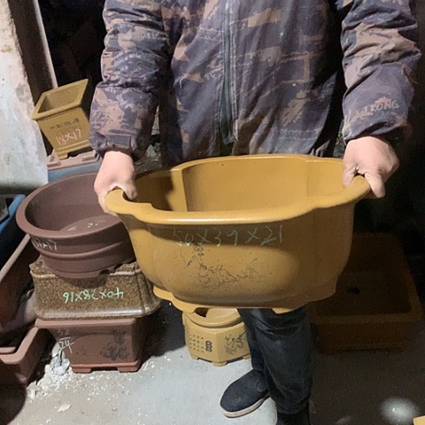 紫砂花盆手工制作