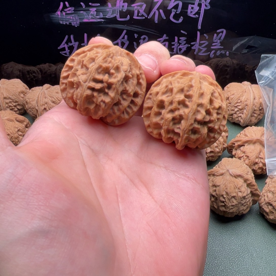 把件核桃38全品新苹果园