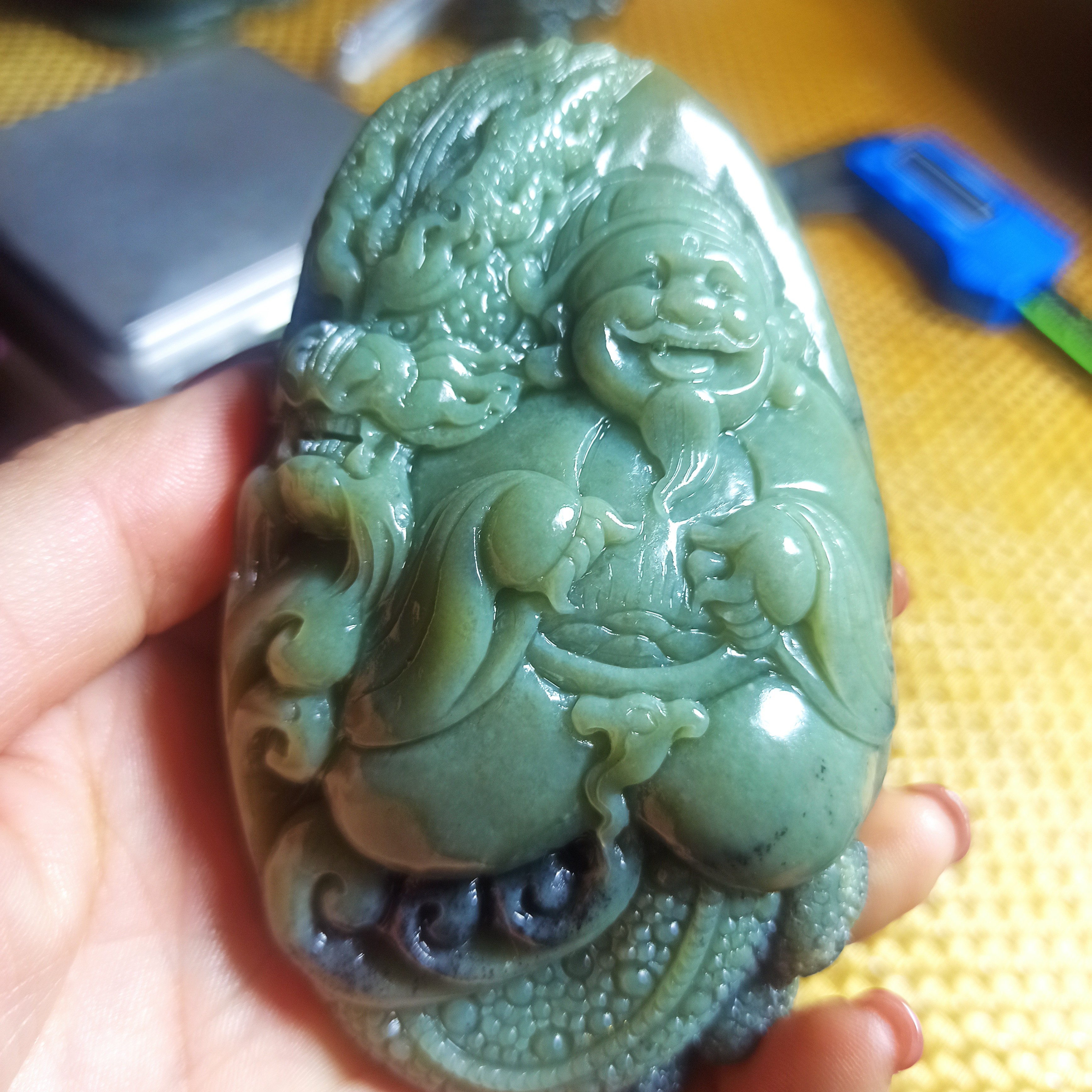 和田玉切莫料把件