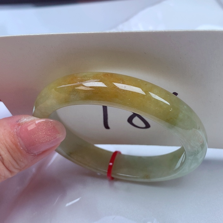 翡翠手镯（贵妃镯）未镶嵌翡翠